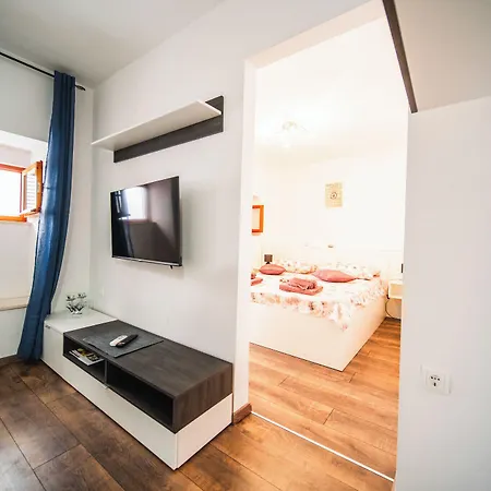 M & J Pensjonat 3*