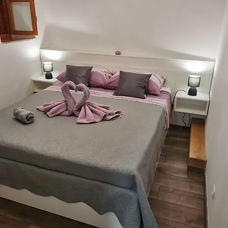 M & J Penzion Korčula