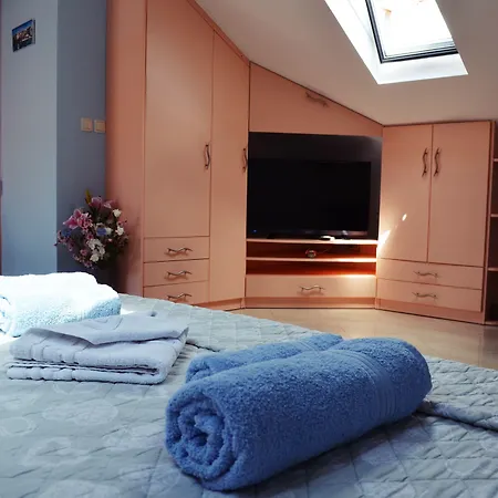 M & J Гостевой дом 3*